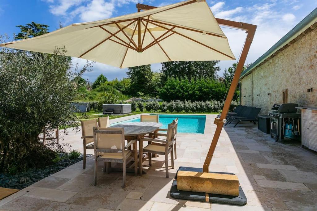 Guardian House Of Chateau Monteil With Heated Pool And Jacuzzi Villa Calviac-en-Perigord Eksteriør billede